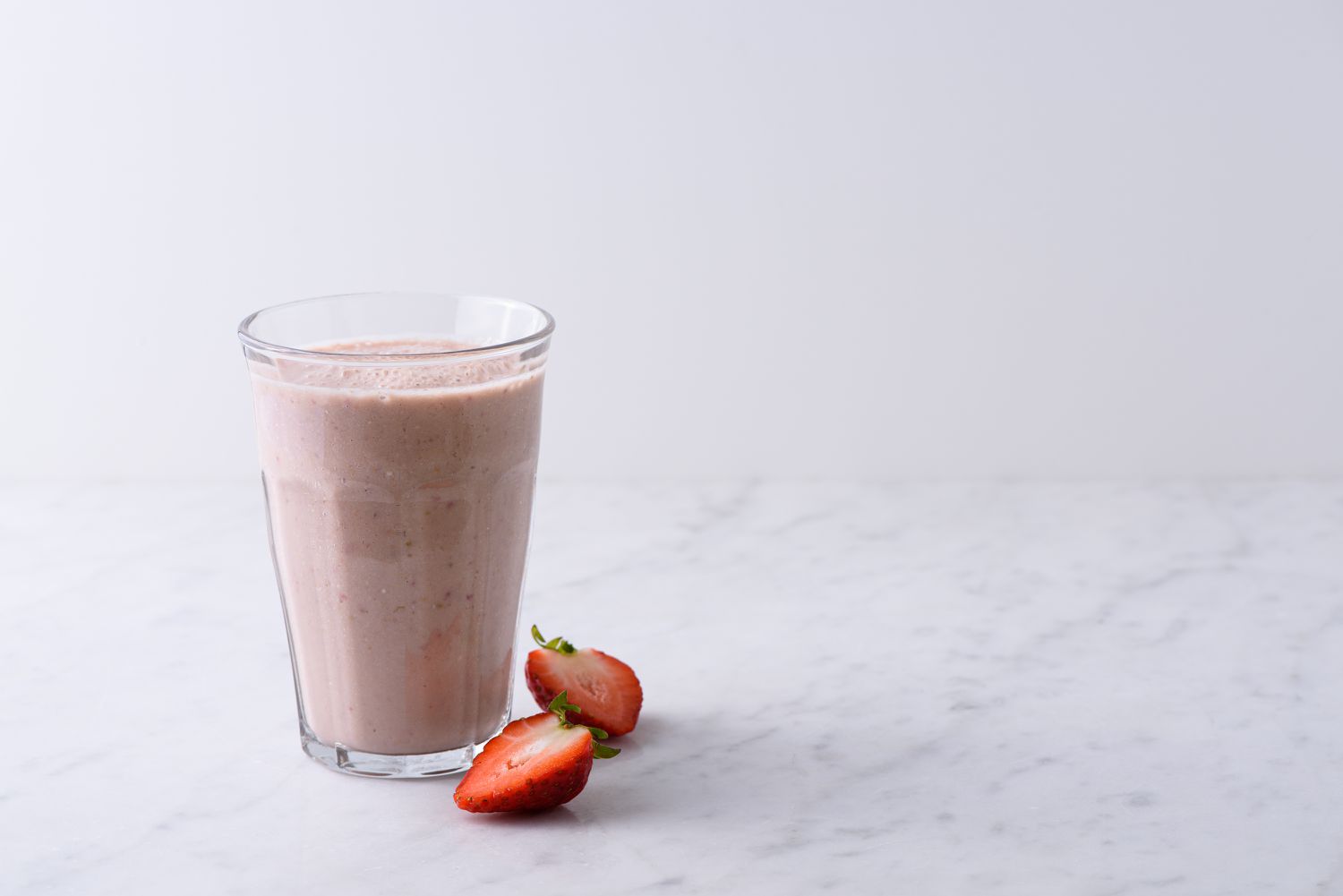Strawberry protein and fruit breakfast smoothie